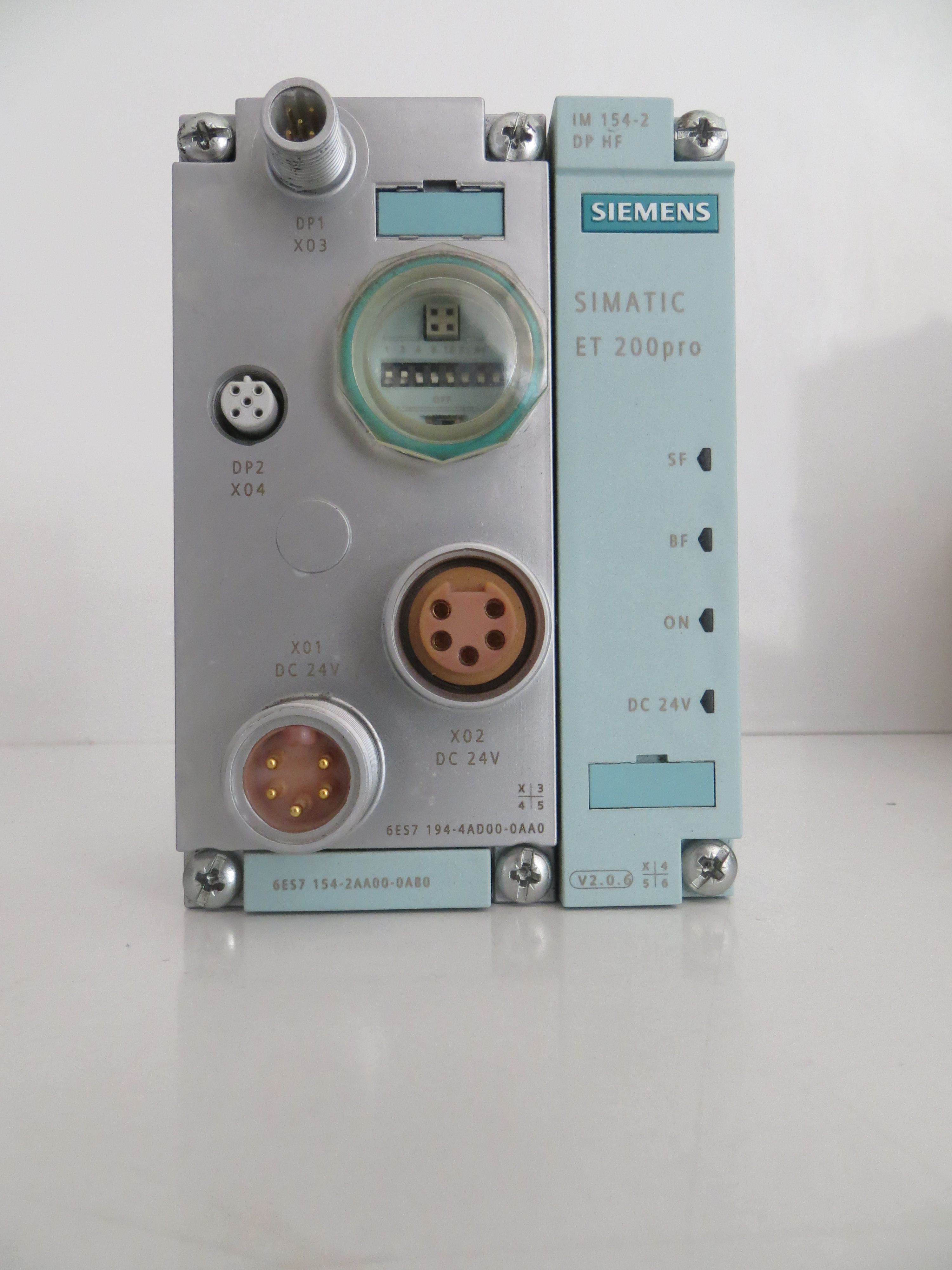 Siemens-6ES7 194-4AD00-0AA0.JPG
